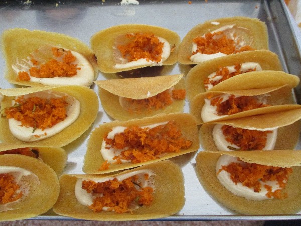 ขนมเบื้อง